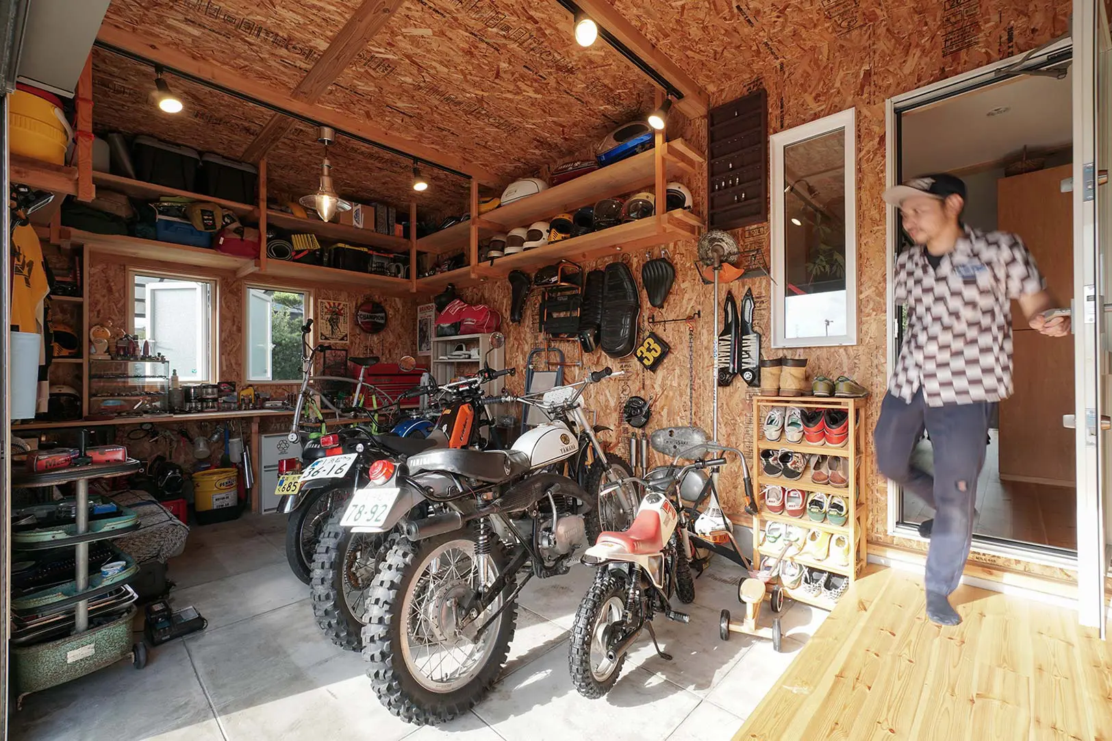 本気仕様のバイクガレージがある家 | 掛川市で注文住宅の木の家なら