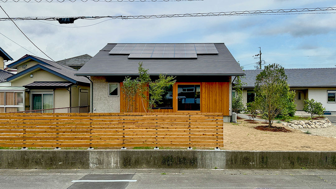 建築実例「「性能」と「デザイン」の両立を目指した木の家 」｜有限会社エフ・ベース｜掛川市で注文住宅・リノベーションならエフ・ベース